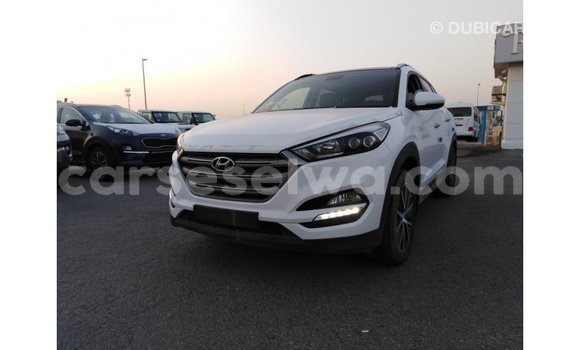 Acheter Import Voiture Hyundai Tucson Blanc à Import - Dubai, East Mahé Acheter Import Voiture Hyundai Tucson Blanc à Import - Dubai, East Mahé