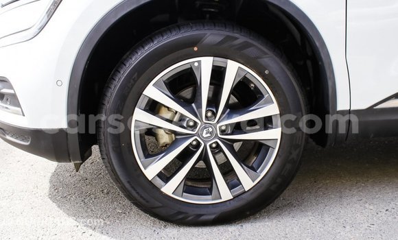 Buy Import Renault Koleos White Car in Import - Dubai in East Mahé Buy Import Renault Koleos White Car in Import - Dubai in East Mahé