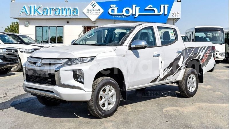 Big with watermark mitsubishi l200 east mahe import dubai 5935