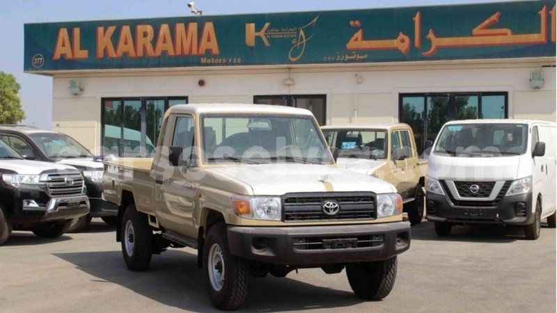 Big with watermark toyota land cruiser east mahe import dubai 5936