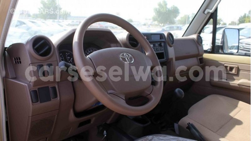 Big with watermark toyota land cruiser east mahe import dubai 5936