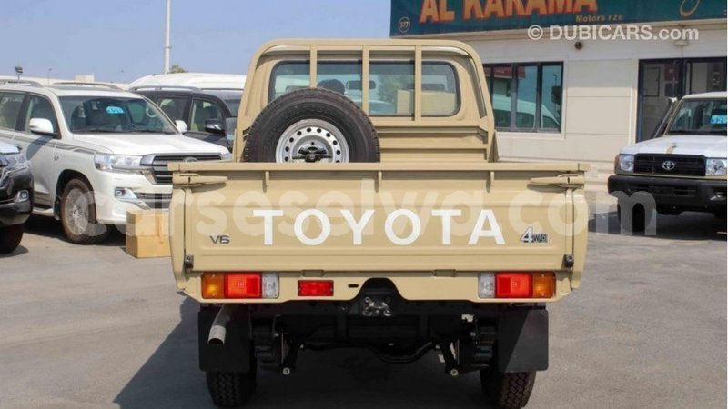 Big with watermark toyota land cruiser east mahe import dubai 5936