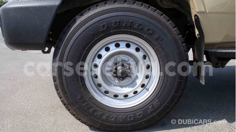 Big with watermark toyota land cruiser east mahe import dubai 5936