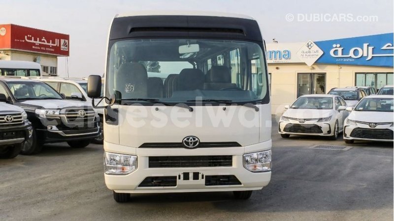 Big with watermark toyota coaster east mahe import dubai 5940