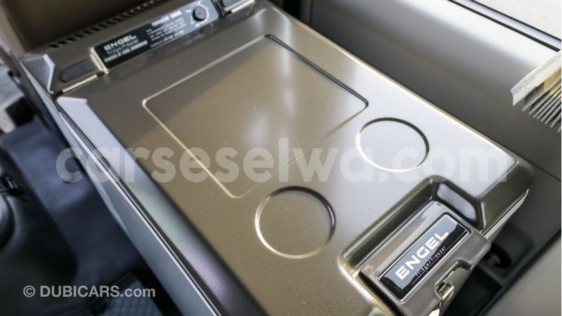 Big with watermark toyota coaster east mahe import dubai 5940