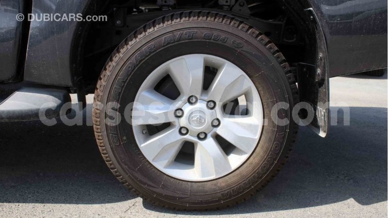 Big with watermark toyota hilux east mahe import dubai 5941