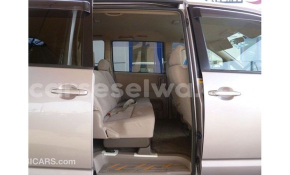 Buy Import Toyota Voxy Other Car in Import - Dubai in East Mahé Buy Import Toyota Voxy Other Car in Import - Dubai in East Mahé