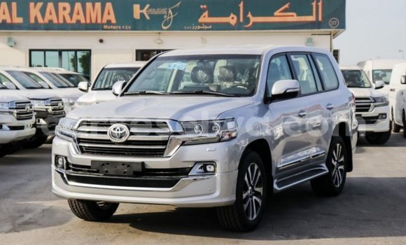 Acheter Import Voiture Toyota Land Cruiser Autre à Import - Dubai, East Mahé Acheter Import Voiture Toyota Land Cruiser Autre à Import - Dubai, East Mahé