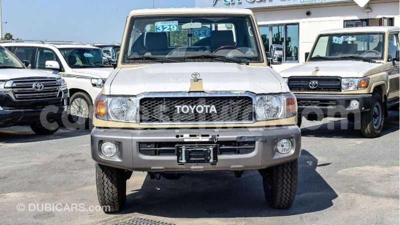Big with watermark toyota land cruiser east mahe import dubai 5951