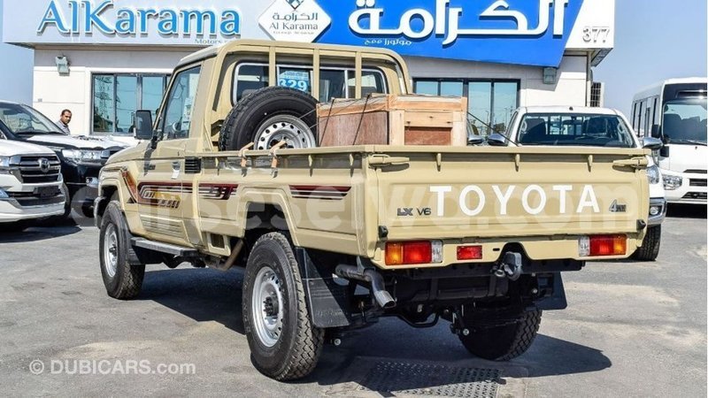 Big with watermark toyota land cruiser east mahe import dubai 5951