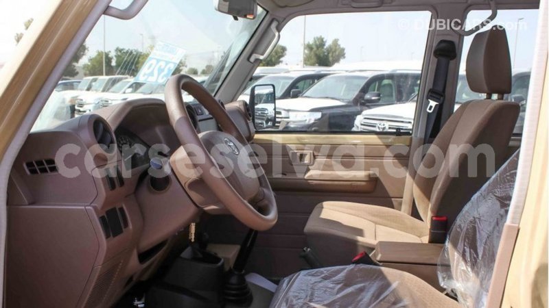 Big with watermark toyota land cruiser east mahe import dubai 5953