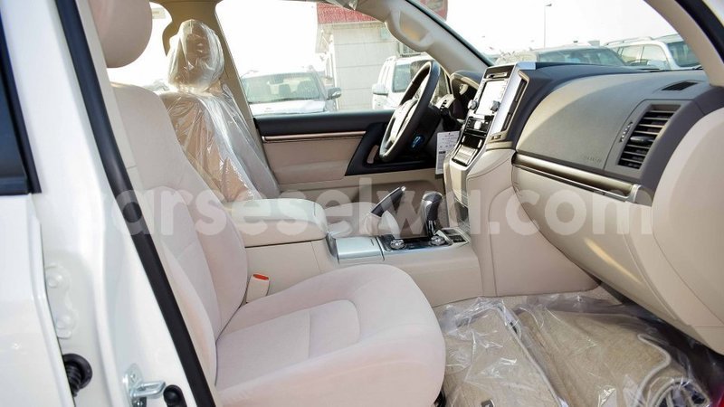 Big with watermark toyota land cruiser east mahe import dubai 5956