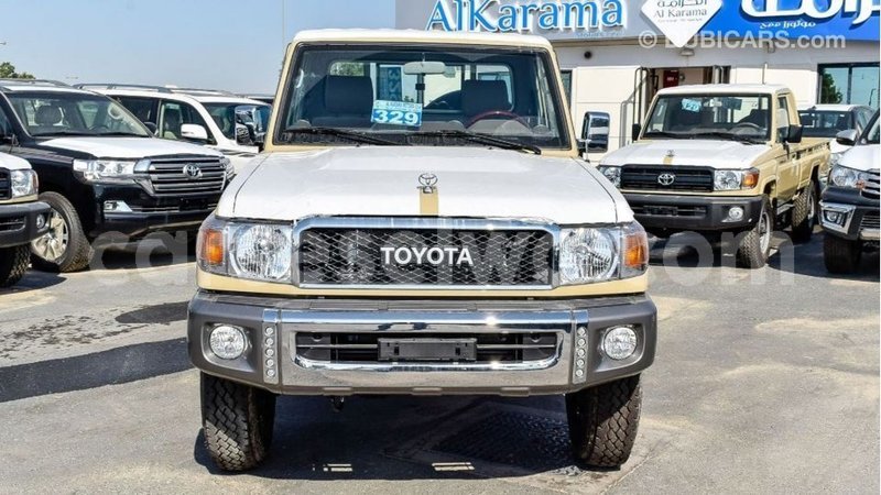 Big with watermark toyota land cruiser east mahe import dubai 5958