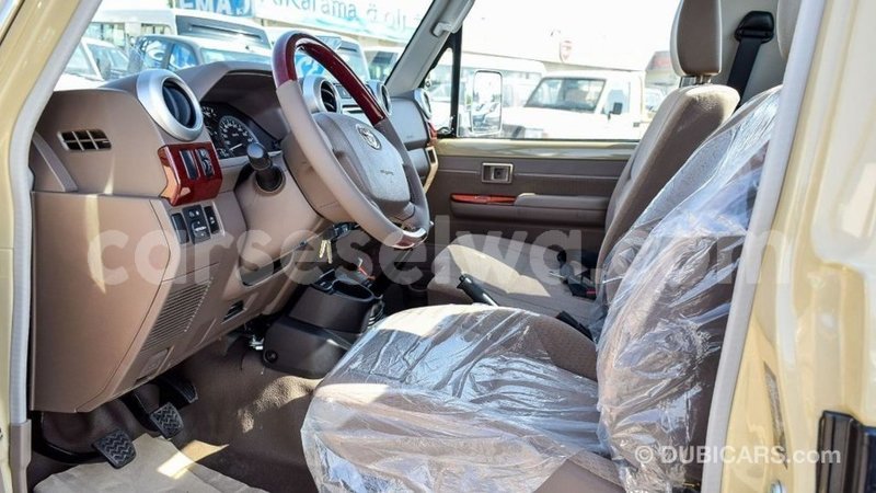 Big with watermark toyota land cruiser east mahe import dubai 5958