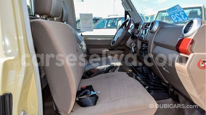 Big with watermark toyota land cruiser east mahe import dubai 5958