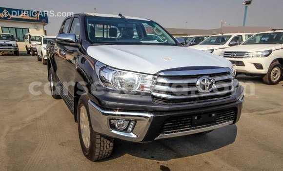 Acheter Import Voiture Toyota Hilux Autre à Import - Dubai, East Mahé Acheter Import Voiture Toyota Hilux Autre à Import - Dubai, East Mahé