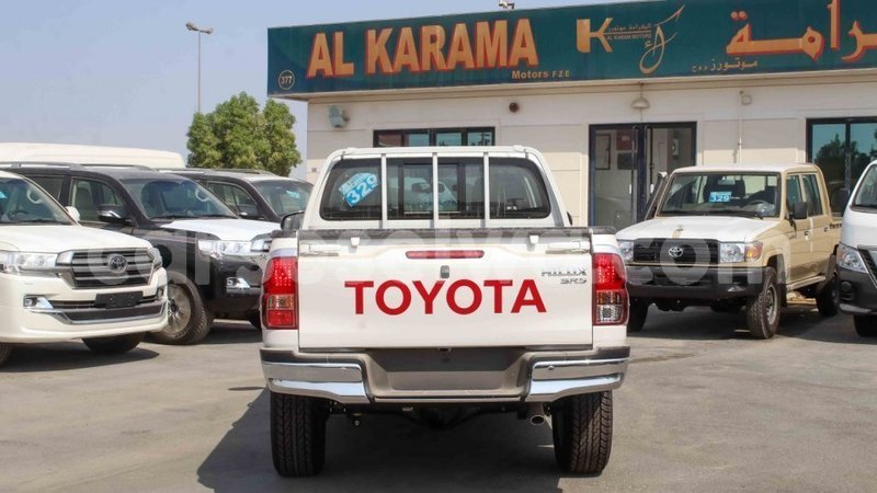 Big with watermark toyota hilux east mahe import dubai 5961
