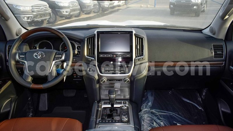 Big with watermark toyota land cruiser east mahe import dubai 5963