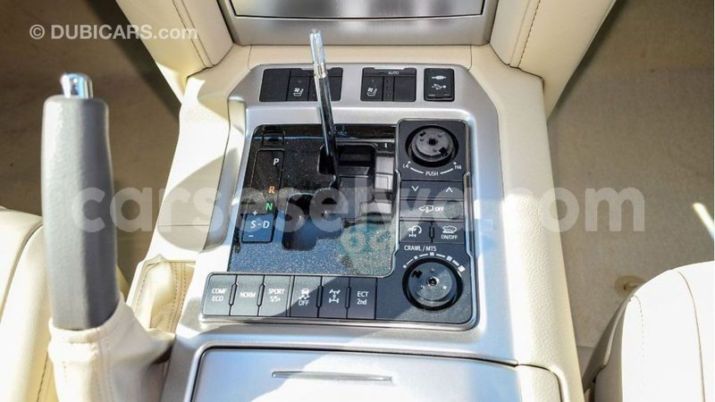 Big with watermark toyota land cruiser east mahe import dubai 5967