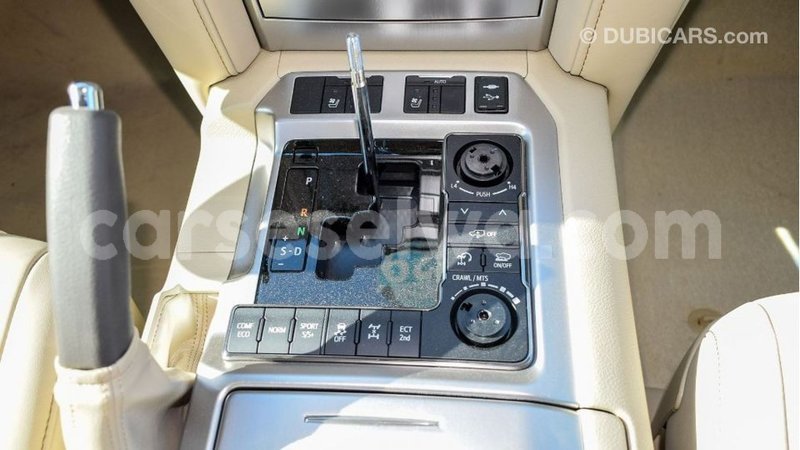 Big with watermark toyota land cruiser east mahe import dubai 5970