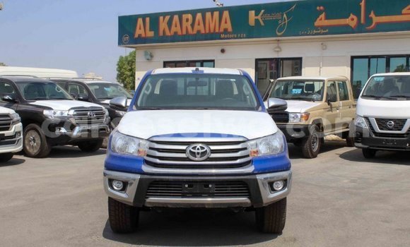 Acheter Import Voiture Toyota Hilux Bleu à Import - Dubai, East Mahé Acheter Import Voiture Toyota Hilux Bleu à Import - Dubai, East Mahé