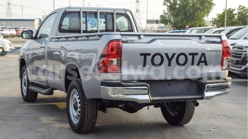 Big with watermark toyota hilux east mahe import dubai 5972