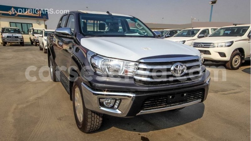 Big with watermark toyota hilux east mahe import dubai 5973