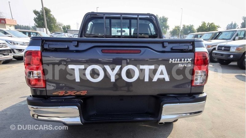 Big with watermark toyota hilux east mahe import dubai 5973