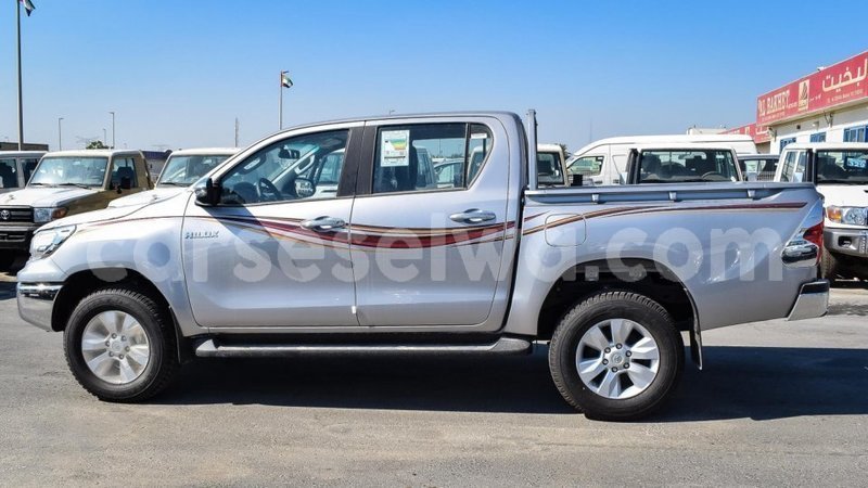 Big with watermark toyota hilux east mahe import dubai 5974