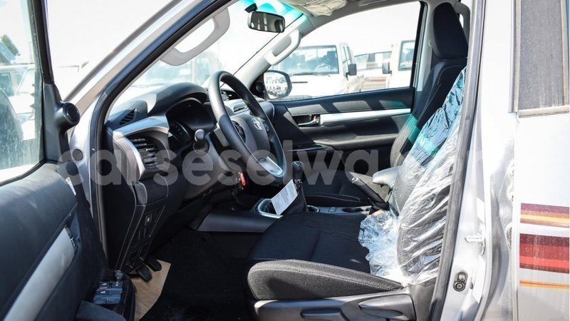 Big with watermark toyota hilux east mahe import dubai 5974