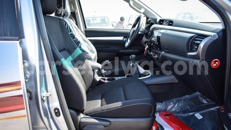 Big with watermark toyota hilux east mahe import dubai 5974