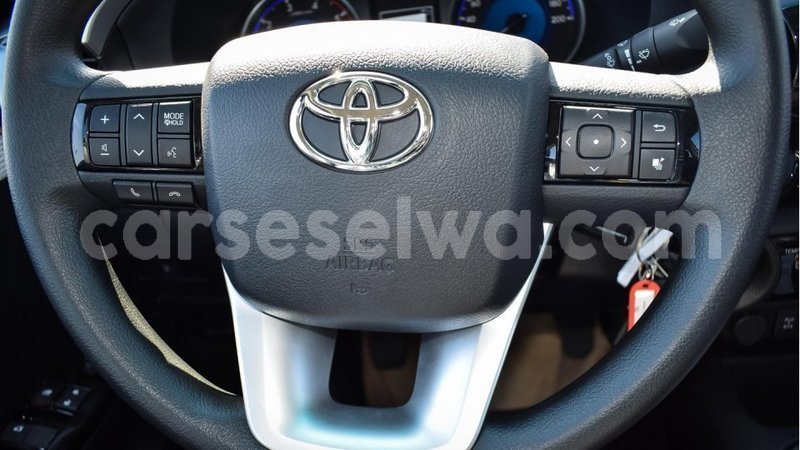 Big with watermark toyota hilux east mahe import dubai 5974