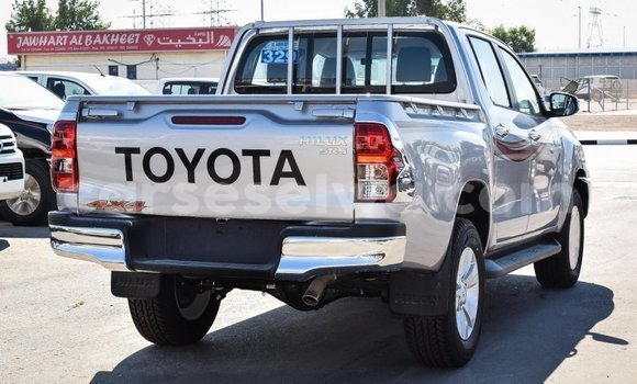 Acheter Import Voiture Toyota Hilux Autre à Import - Dubai, East Mahé Acheter Import Voiture Toyota Hilux Autre à Import - Dubai, East Mahé