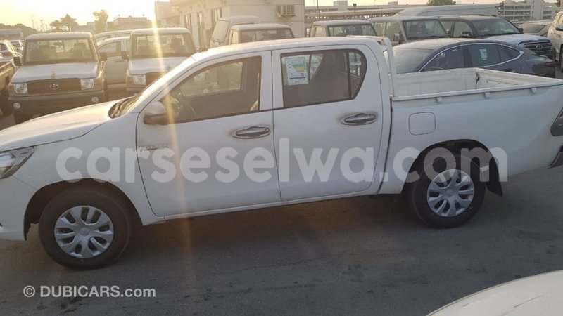 Big with watermark toyota hilux east mahe import dubai 5975