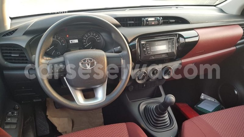 Big with watermark toyota hilux east mahe import dubai 5975