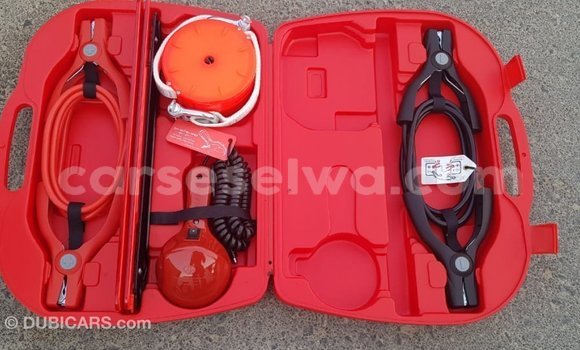 Acheter Import Voiture Toyota Hilux Blanc à Import - Dubai, East Mahé Acheter Import Voiture Toyota Hilux Blanc à Import - Dubai, East Mahé