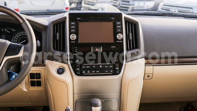 Big with watermark toyota land cruiser east mahe import dubai 5977