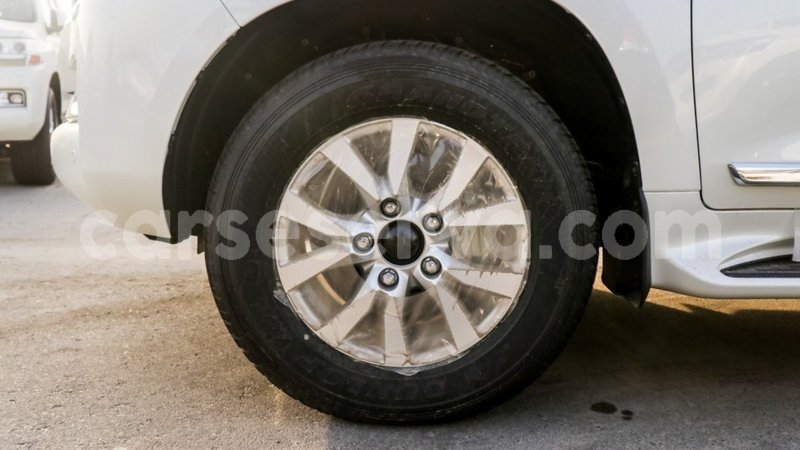 Big with watermark toyota land cruiser east mahe import dubai 5977