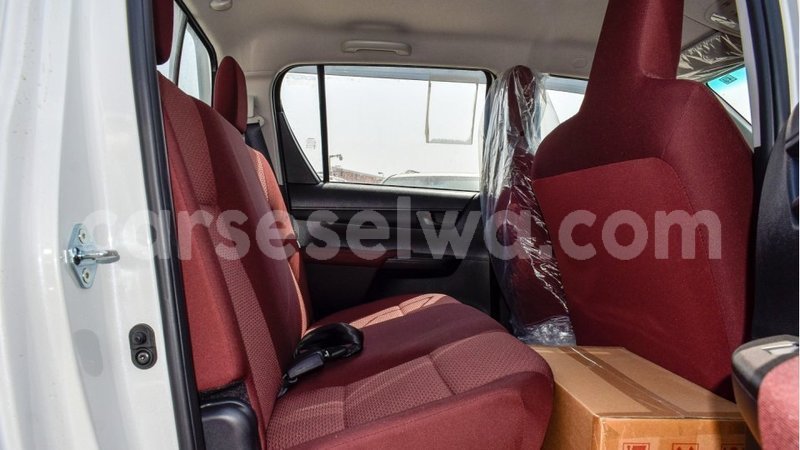 Big with watermark toyota hilux east mahe import dubai 5978
