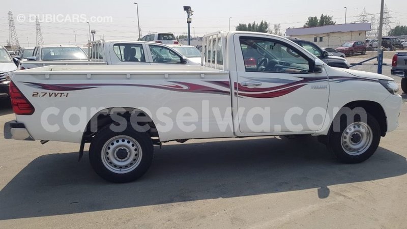 Big with watermark toyota hilux east mahe import dubai 5979