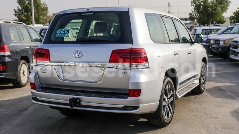 Big with watermark toyota land cruiser east mahe import dubai 5980