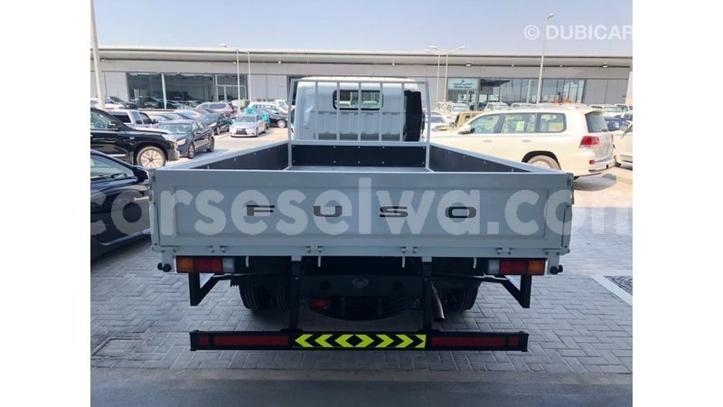 Big with watermark mitsubishi carisma east mahe import dubai 5982