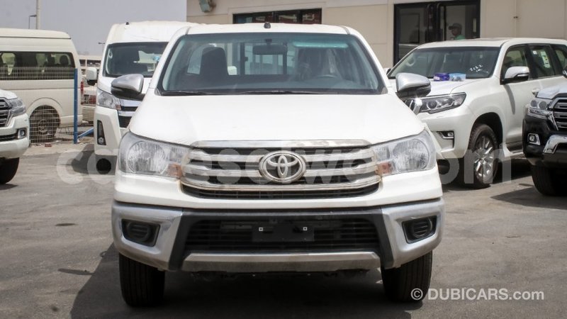 Big with watermark toyota hilux east mahe import dubai 5985