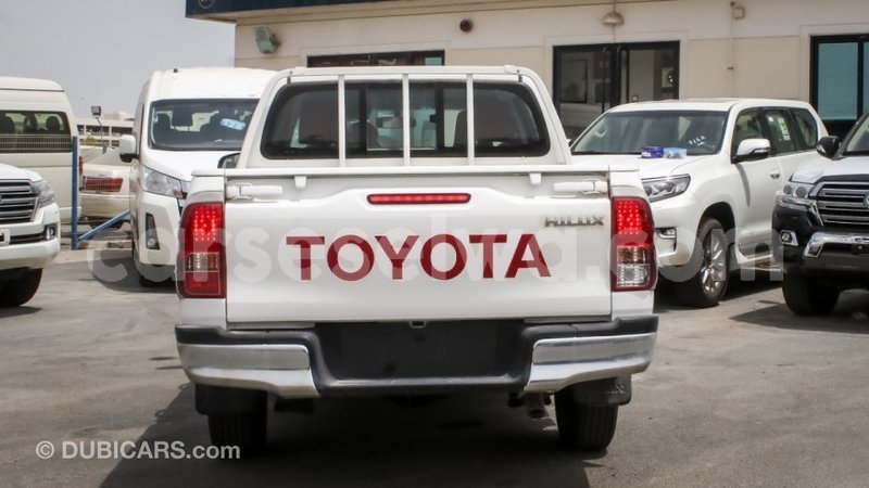 Big with watermark toyota hilux east mahe import dubai 5985