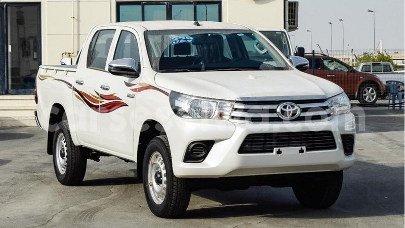 Big with watermark toyota hilux east mahe import dubai 5986