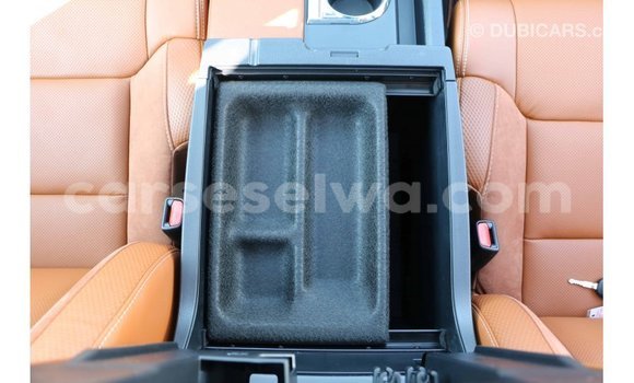 Acheter Import Voiture Toyota Tundra Blanc à Import - Dubai, East Mahé Acheter Import Voiture Toyota Tundra Blanc à Import - Dubai, East Mahé