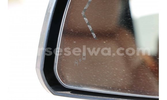 Acheter Import Voiture Toyota Tundra Blanc à Import - Dubai, East Mahé Acheter Import Voiture Toyota Tundra Blanc à Import - Dubai, East Mahé