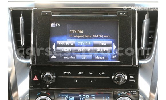 Acheter Import Voiture Toyota Alphard Blanc à Import - Dubai, East Mahé Acheter Import Voiture Toyota Alphard Blanc à Import - Dubai, East Mahé