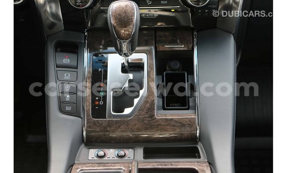 Acheter Import Voiture Toyota Alphard Blanc à Import - Dubai, East Mahé Acheter Import Voiture Toyota Alphard Blanc à Import - Dubai, East Mahé