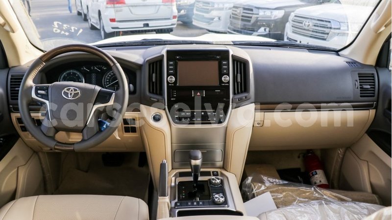 Big with watermark toyota land cruiser east mahe import dubai 5997